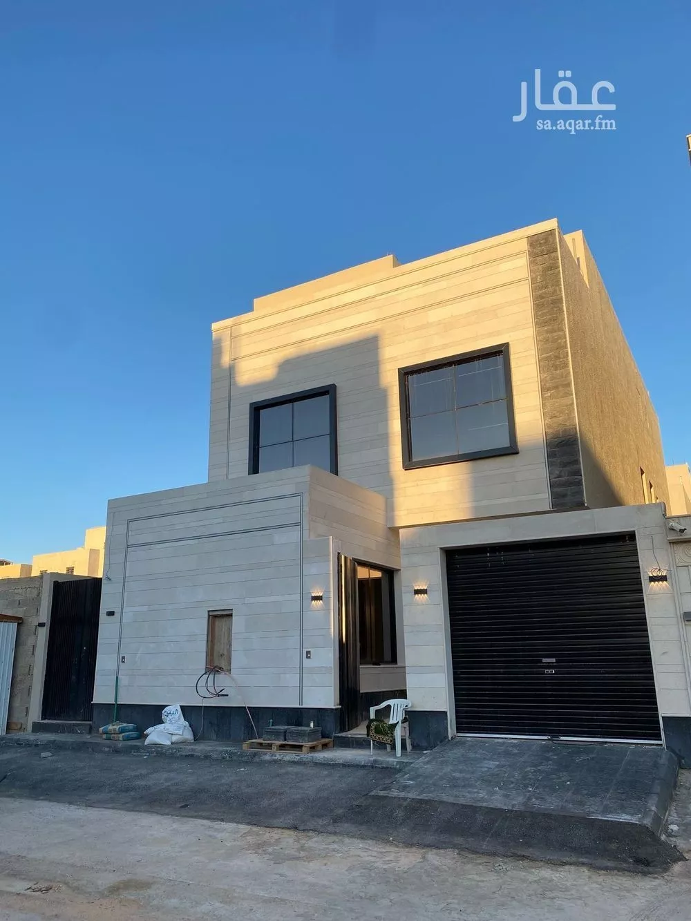 فيلا للبيع في شارع حمزة القبيطي, حي الرمال, مدينة الرياض, منطقة الرياض 1 صورة