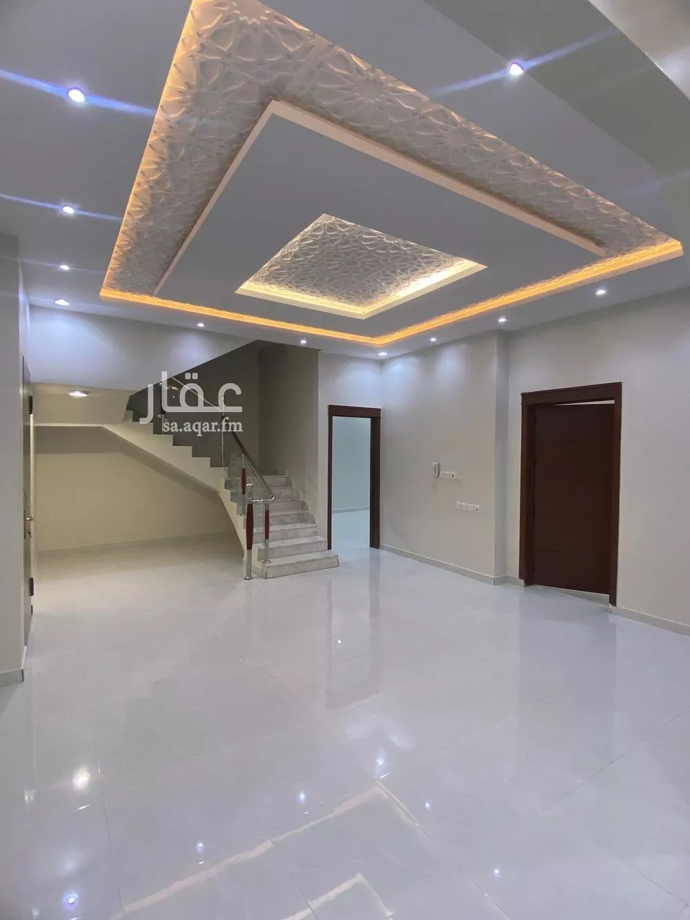 فيلا للإيجار في شارع احمد بن سعد الاصبهاني, حي الرمال, مدينة الرياض, منطقة الرياض 1 صورة