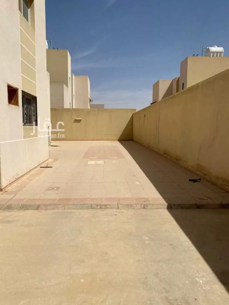 فيلا للبيع في شارع عقرباء 126, حي عقرباء, مدينة الجبيلة, منطقة الرياض 1 صورة