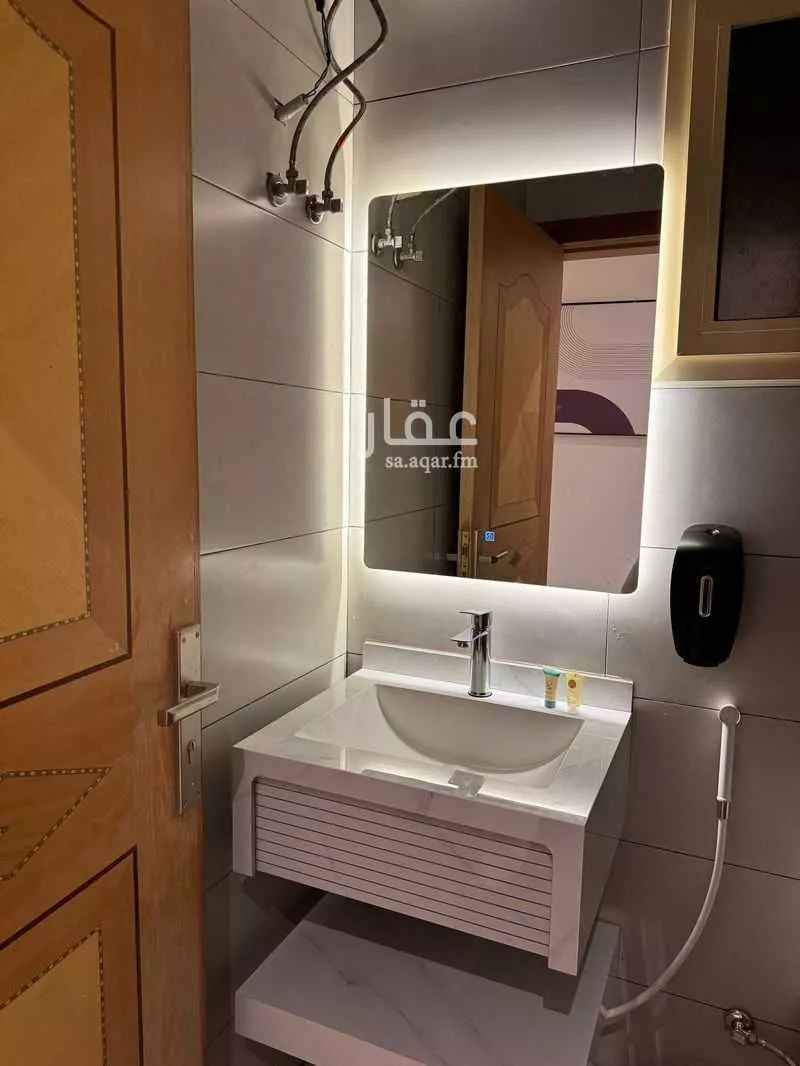 شقة مفروشة للحجز في شارع حمزة الصيدلاني ، حي المنار ، جدة ، جدة 1 صورة