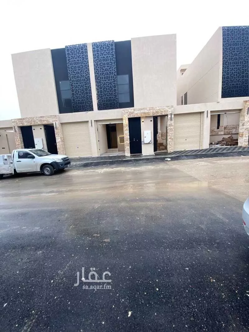 دور للبيع في شارع طه حسين, حي بدر, مدينة الرياض, منطقة الرياض 1 صورة