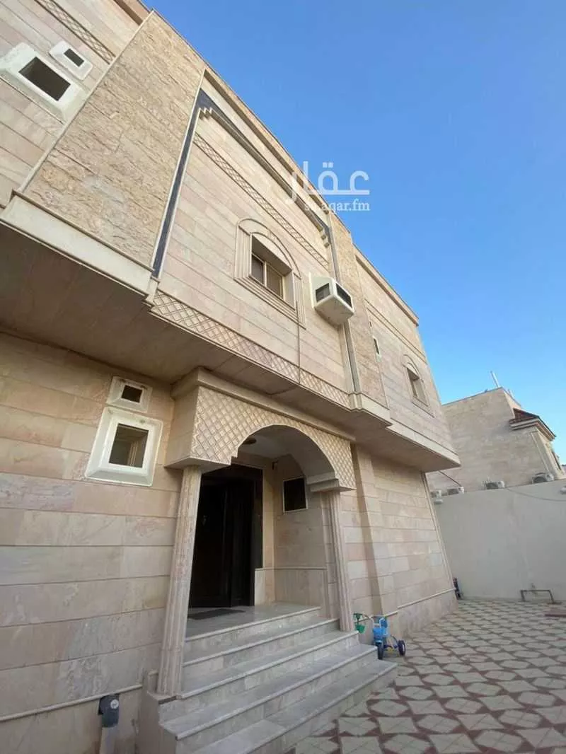 عمارة للبيع في شارع ابيض بن محمد, حي الرانوناء, مدينة المدينه المنوره, منطقة المدينة المنورة 1 صورة