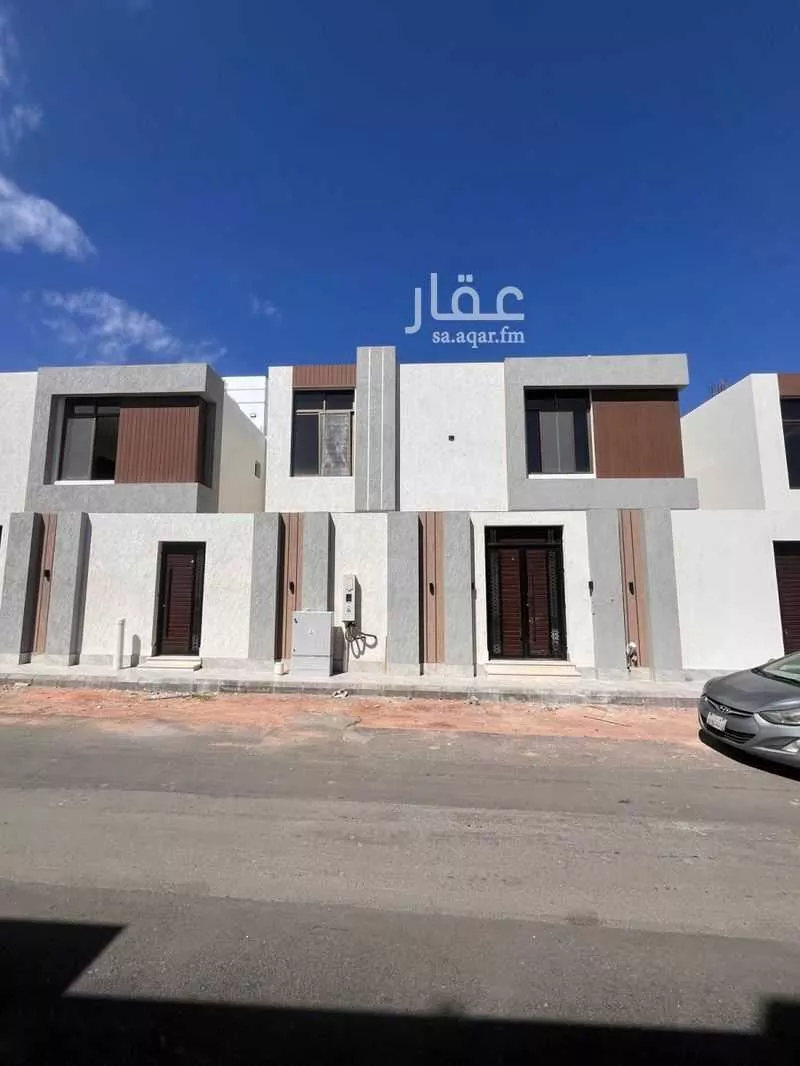 فيلا للبيع في شارع بن عقبة , حي ورقان, مدينة المدينه المنوره, منطقة المدينة المنورة 1 صورة