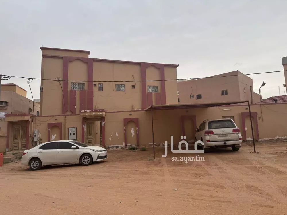 فيلا للبيع في شارع عام, حي الشقة, مدينة بريده, منطقة القصيم 1 صورة