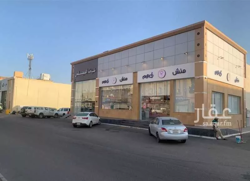 محل للإيجار في شارع احمد بن سليمان النجاد, حي الفيصلية الجنوبية, مدينة تبوك, منطقة تبوك 1 صورة