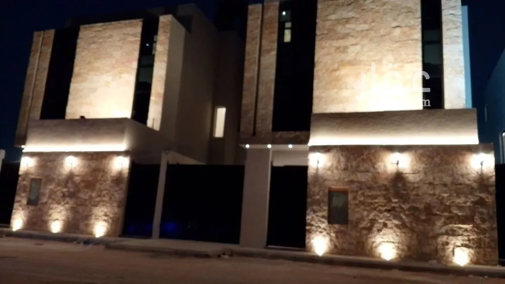 فيلا للبيع في شارع وادي الساحل, حي الرمال, مدينة الرياض, منطقة الرياض 1 صورة