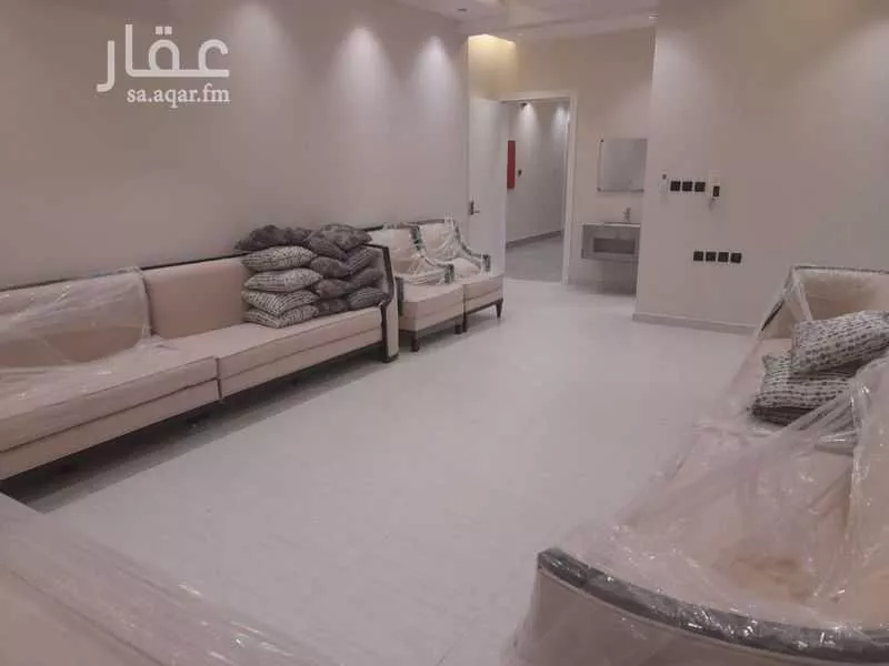 شقة للبيع في شارع عائش بن الصامت بن دريد, حي العوالي, مدينة الرياض, منطقة الرياض 1 صورة