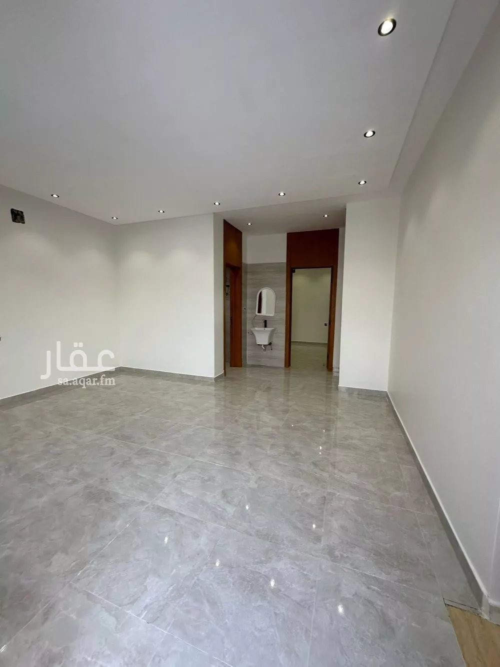 فيلا للبيع في شارع المجمع, حي طويق, مدينة الرياض, منطقة الرياض 1 صورة