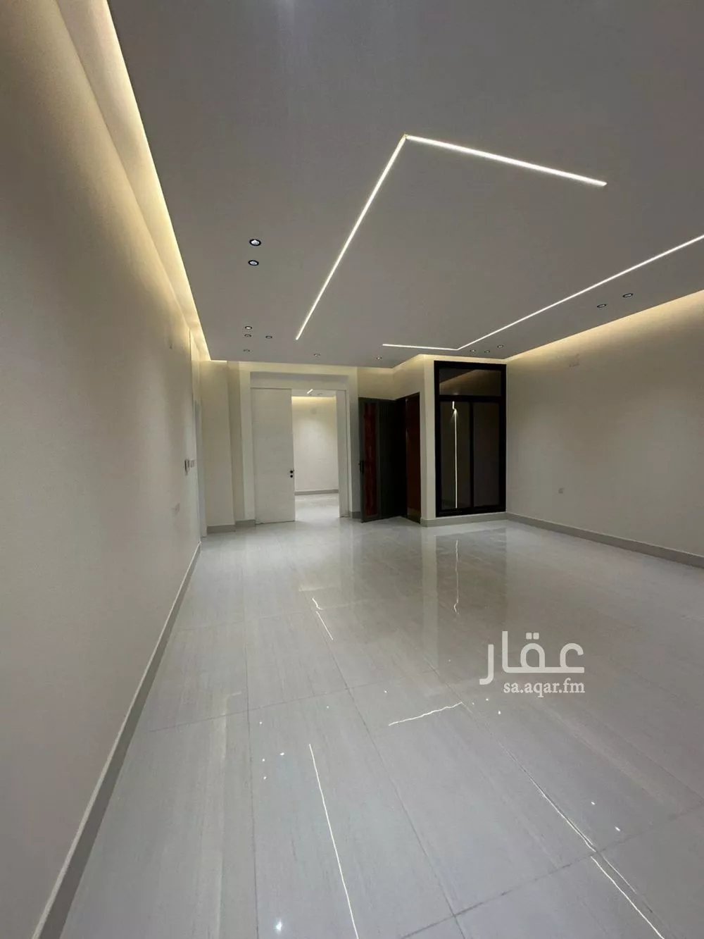 دور للبيع في شارع الجنادريه, حي الجنادرية, مدينة الرياض, منطقة الرياض 1 صورة