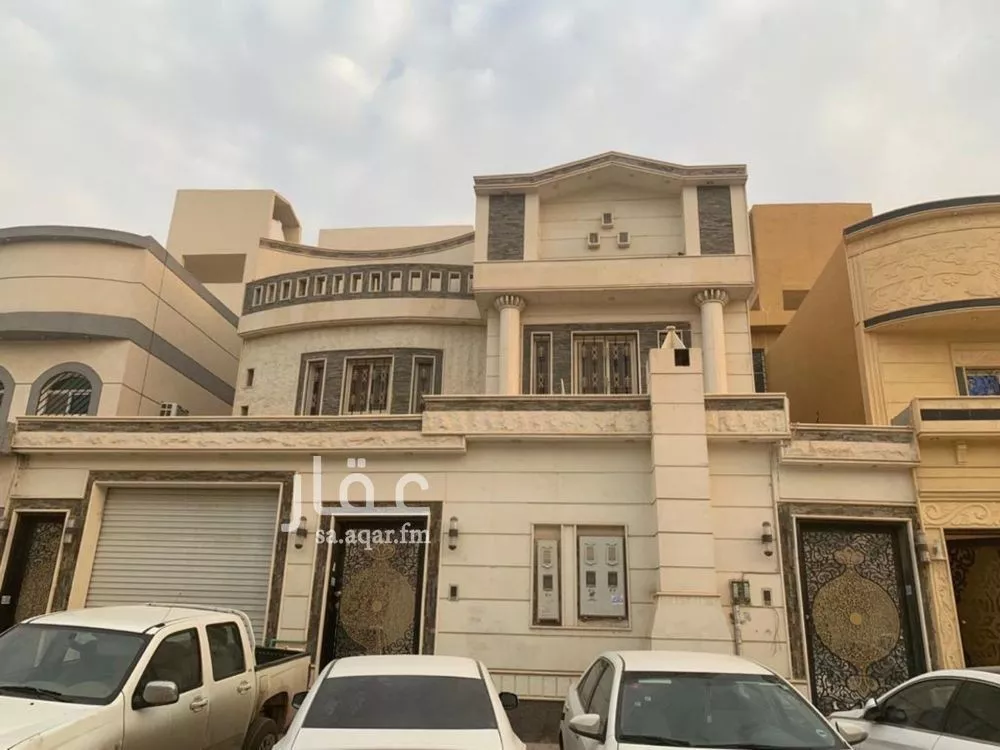 فيلا للبيع في شارع ابن الكوفي, حي الرمال, مدينة الرياض, منطقة الرياض 1 صورة