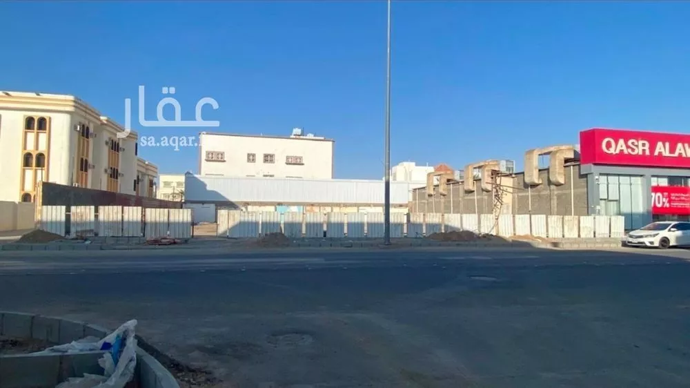 أرض للإيجار في شارع الملك فهد بن عبدالعزيز, حي الخالدية والعزيزية, مدينة بيشة, منطقة عسير 1 صورة