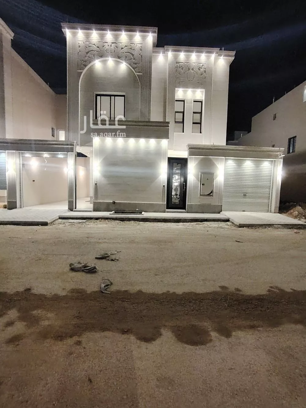 دور للبيع في شارع حسان بن قيس, حي بدر, مدينة الرياض, منطقة الرياض 1 صورة