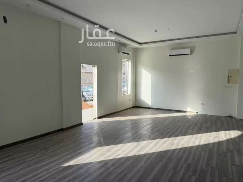 عمارة للإيجار في شارع زنيره الروميه, حي بئر عثمان, مدينة المدينة المنورة, منطقة المدينة المنورة 1 صورة