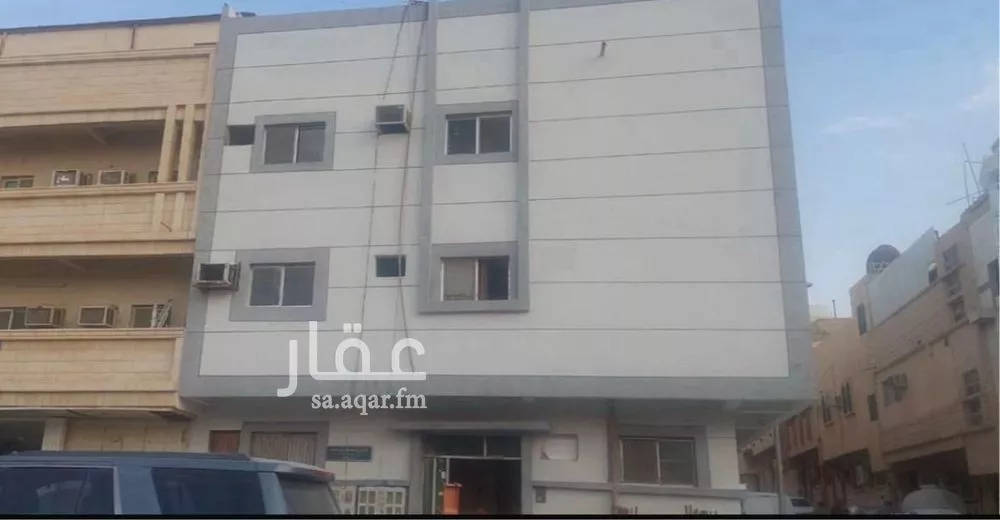 فيلا للبيع في شارع مصعب بن عمير, حي الملز, مدينة الرياض, منطقة الرياض 1 صورة