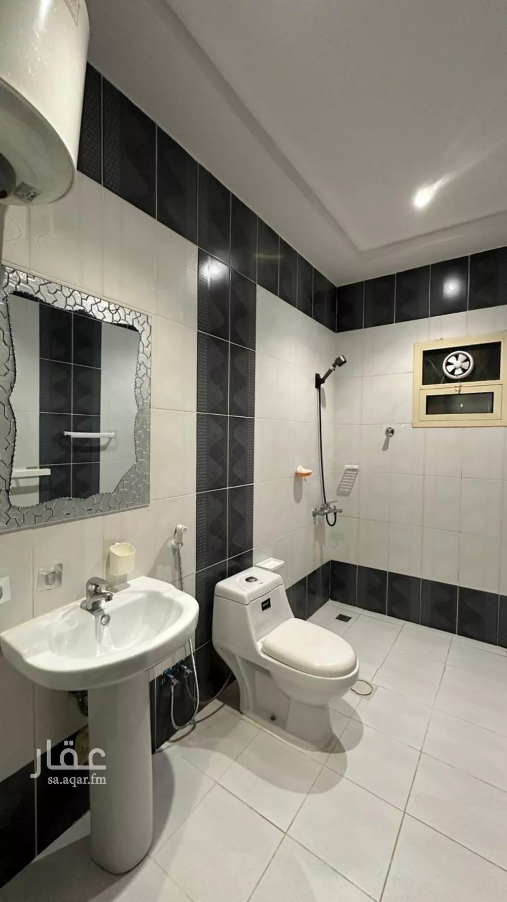 شقة للإيجار في شارع الأمير عبدالله بن سعود بن عبدالله صنيت, حي الصحافة, مدينة الرياض, منطقة الرياض 1 صورة