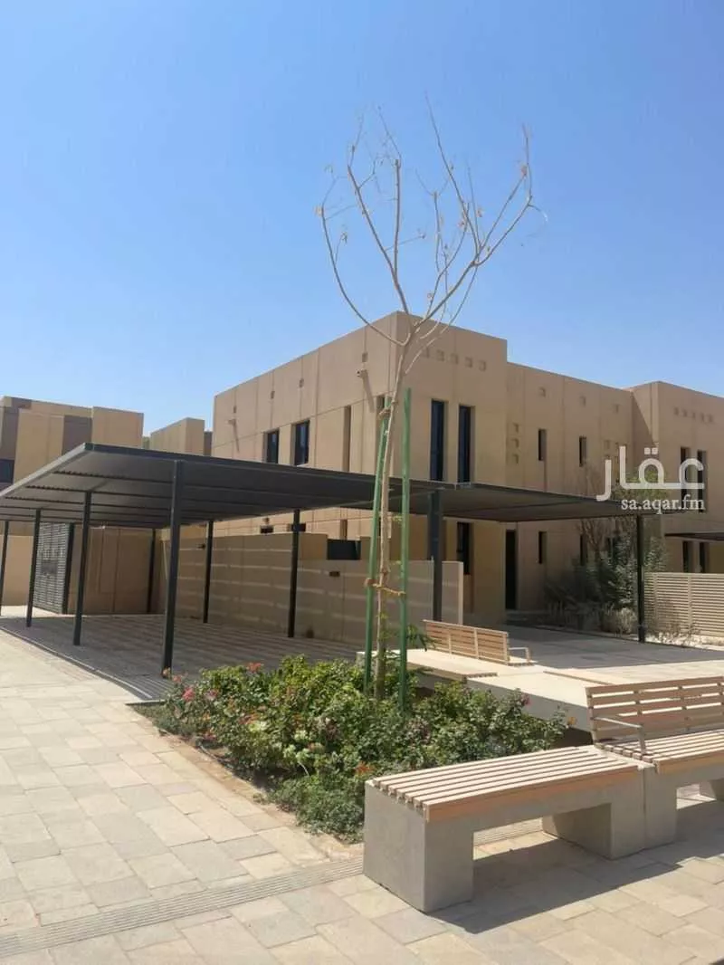 فيلا للبيع في شارع رقم 1005, حي سدرة, مدينة الرياض, منطقة الرياض 1 صورة