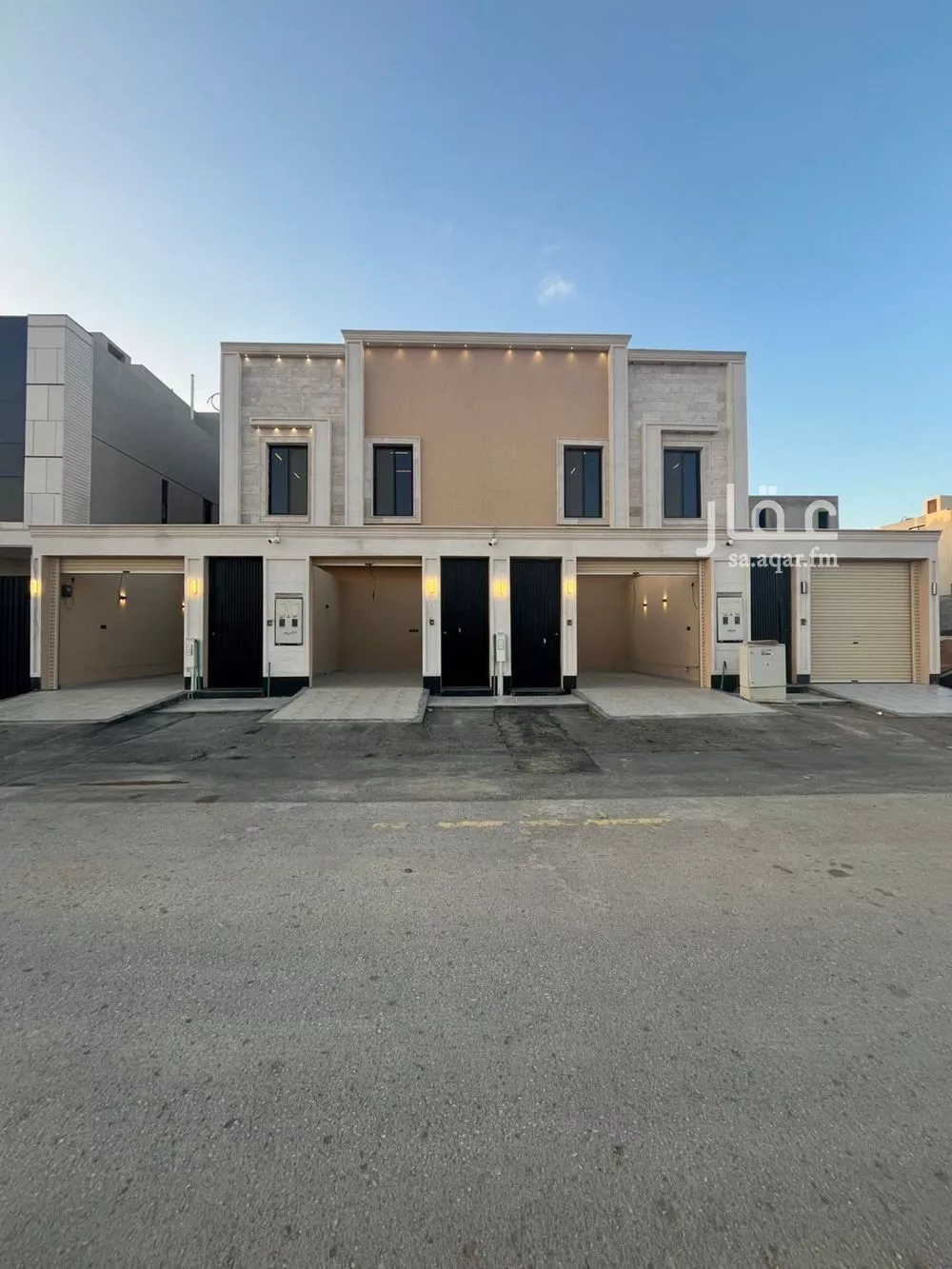 فيلا للبيع في شارع الضياء, حي الجنادرية, مدينة الرياض, منطقة الرياض 1 صورة