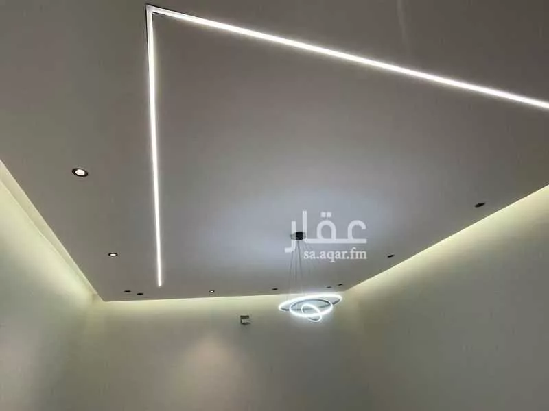 فيلا للبيع في شارع المتنور, حي المنتزة, مدينة الدمام, المنطقة الشرقية 1 صورة