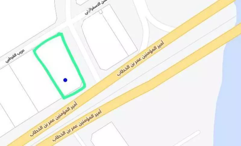 أرض للإيجار في شارع أمير المؤمنين عمر بن الخطاب, حي الجماوات, مدينة المدينه المنوره, منطقة المدينة المنورة 1 صورة