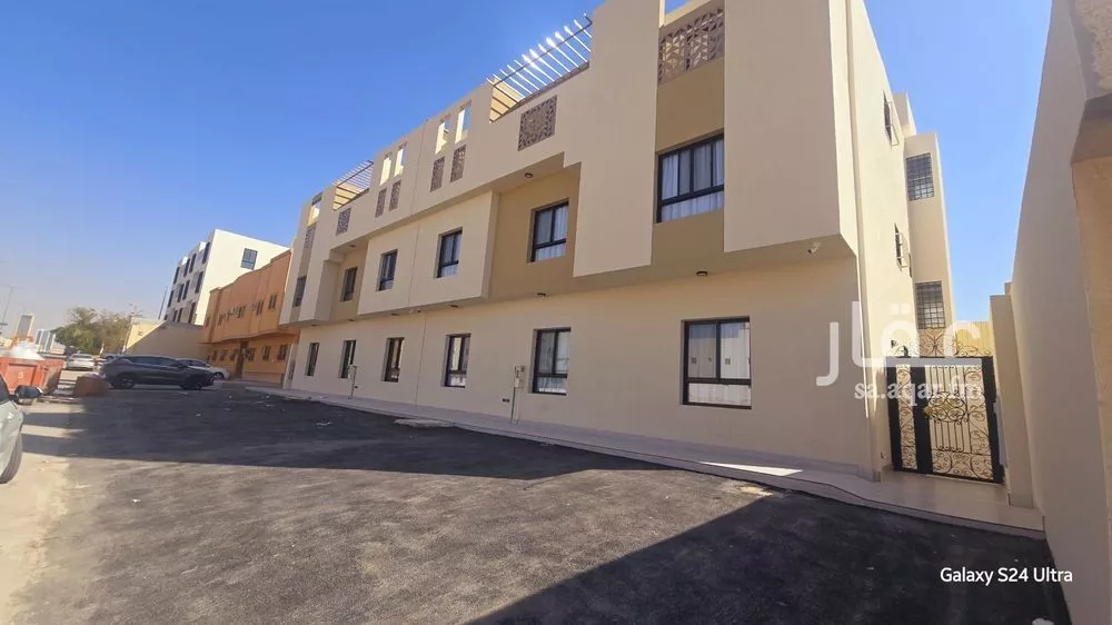 عمارة للبيع في شارع قلعة صلاح الدين, حي العقيق, مدينة الرياض, منطقة الرياض 1 صورة