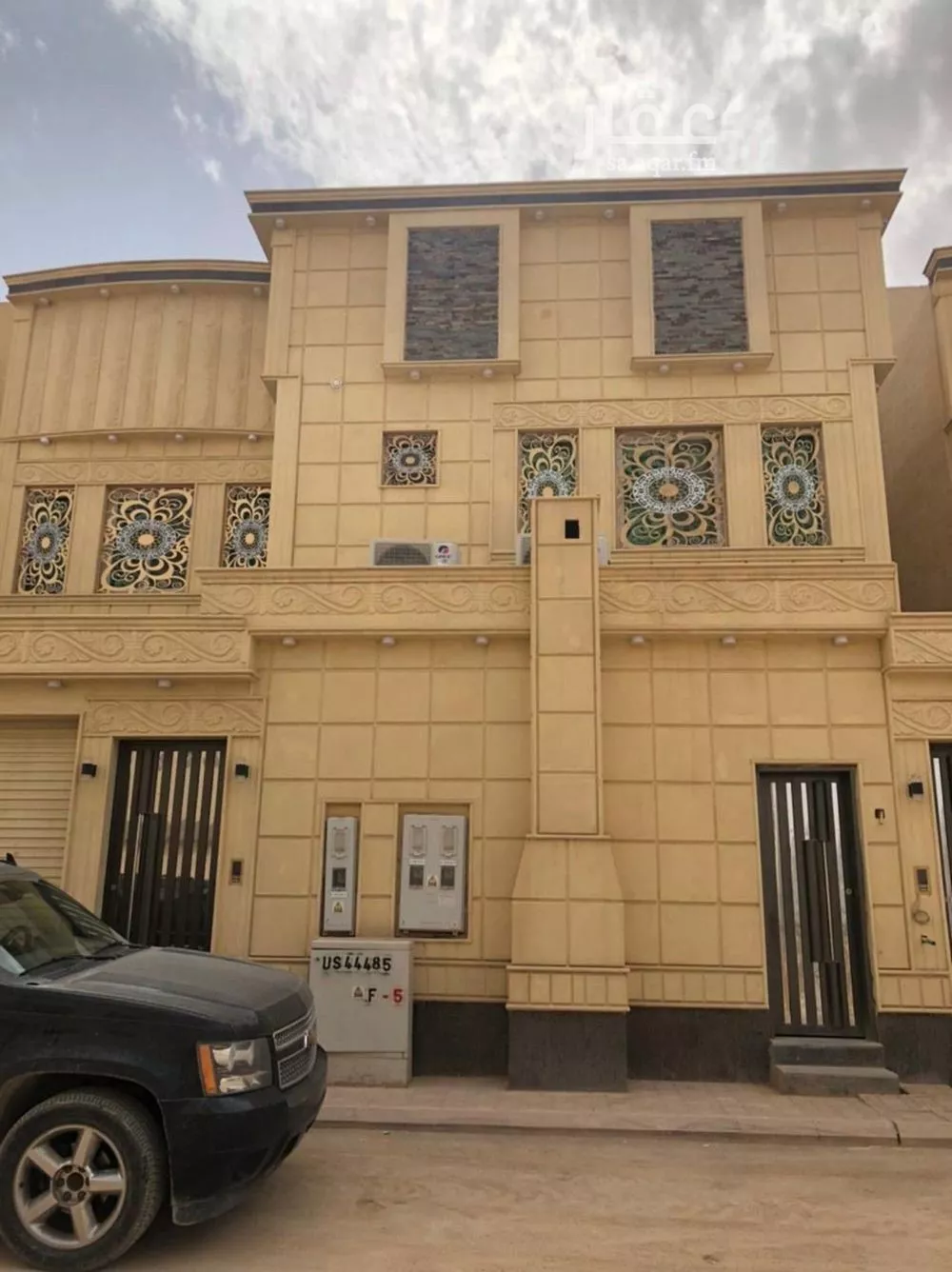 فيلا للبيع في شارع تميم الجرجاني, حي الرمال, مدينة الرياض, منطقة الرياض 1 صورة