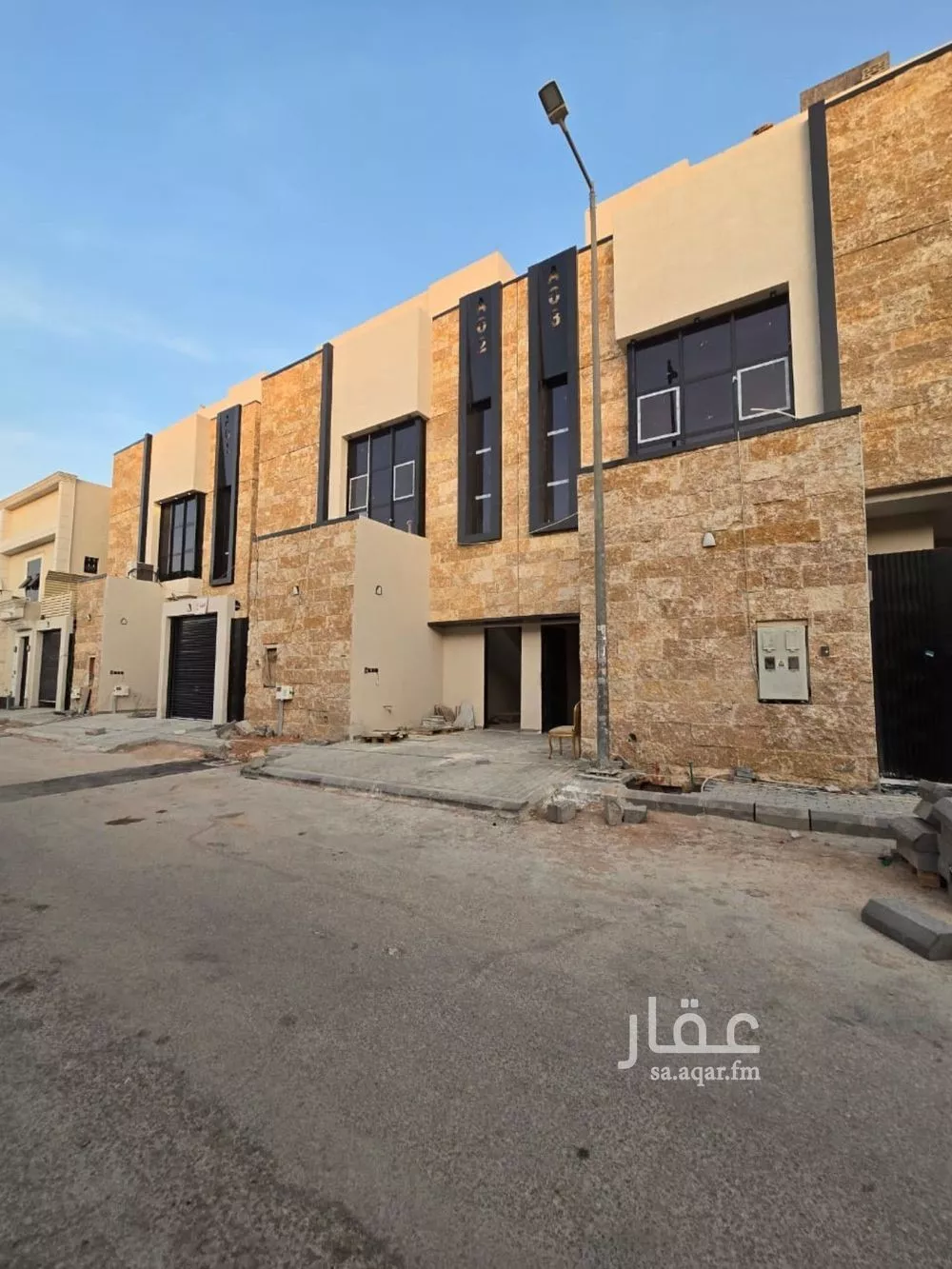 دور للبيع في شارع المكناسي, حي الخليج, مدينة الرياض, منطقة الرياض 1 صورة
