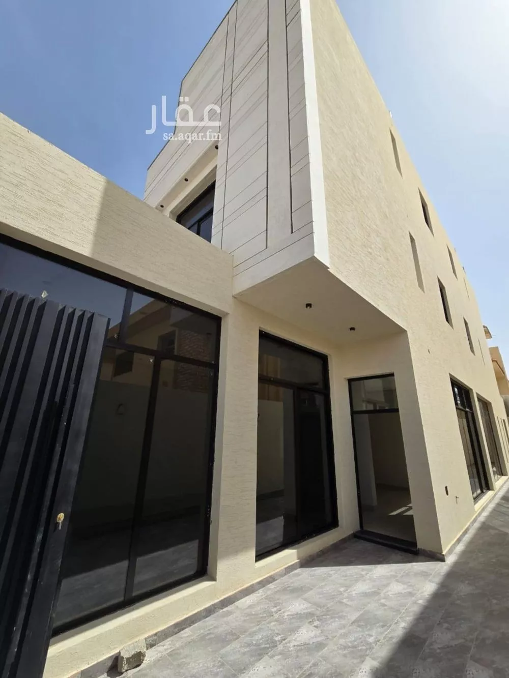دور للبيع في شارع الشيخ عبدالرحمن القحطاني, حي الخليج, مدينة الرياض, منطقة الرياض 1 صورة