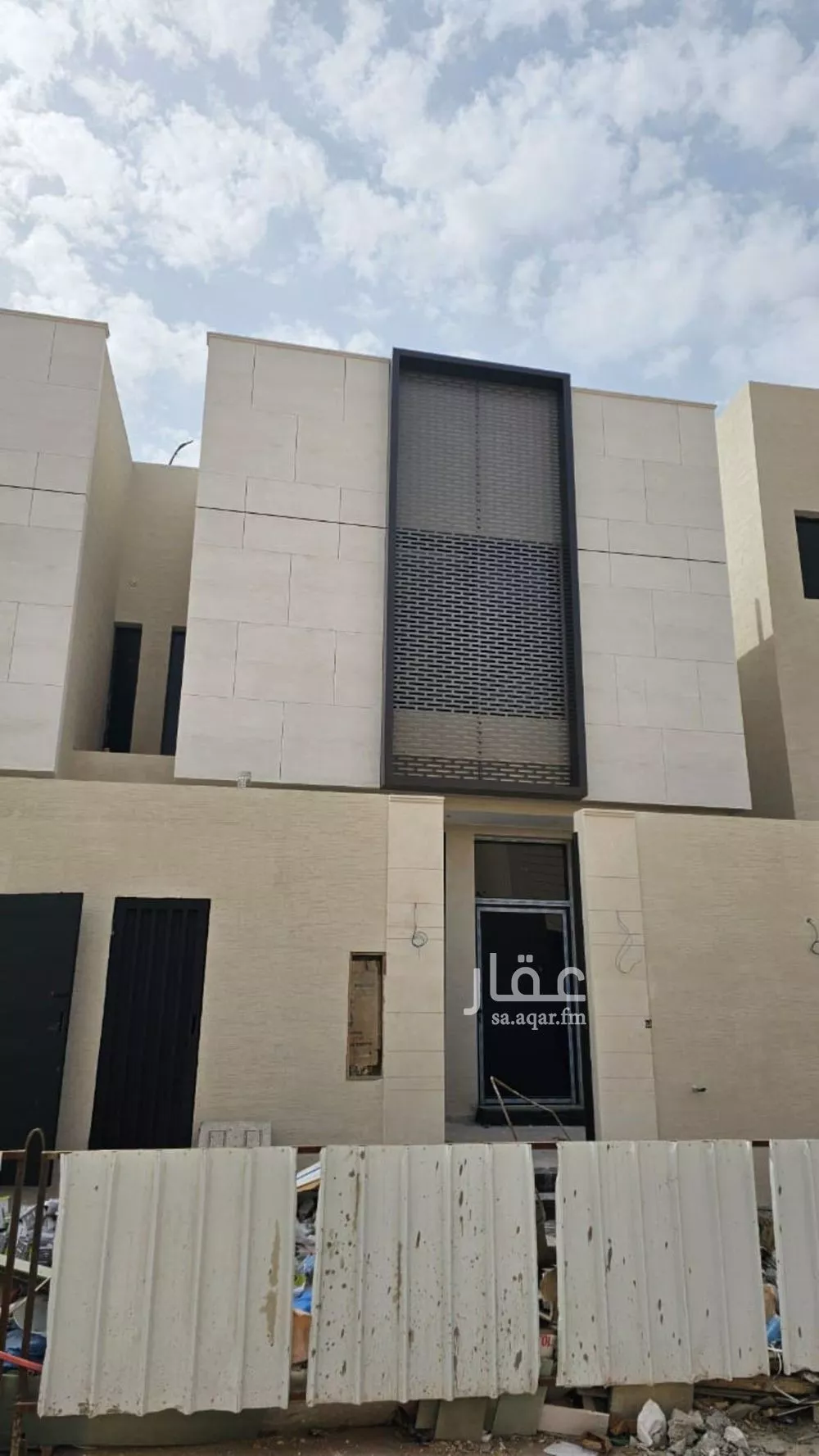 فيلا للبيع في شارع عبدالله بن ابي دليم, حي الملك فيصل, مدينة الرياض, منطقة الرياض 1 صورة