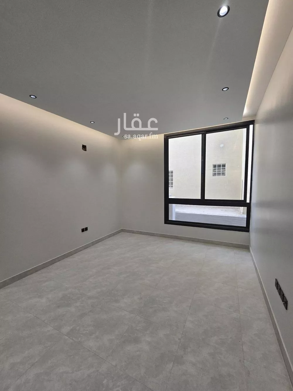 فيلا للبيع في شارع ابن زهر, حي السعادة, مدينة الرياض, منطقة الرياض 1 صورة