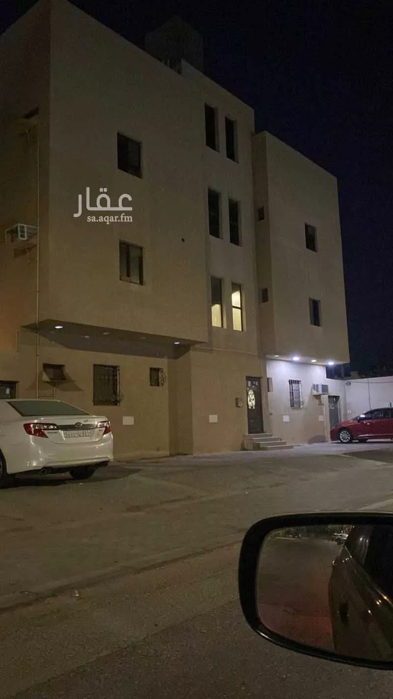 شقة للبيع في شارع المثنى العبدي, حي الصواري, مدينة القطيف, المنطقة الشرقية 1 صورة