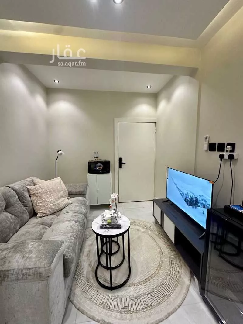 شقة مفروشة للحجز في شارع ابن الطفيل, حي المصيف, الرياض 1 صورة