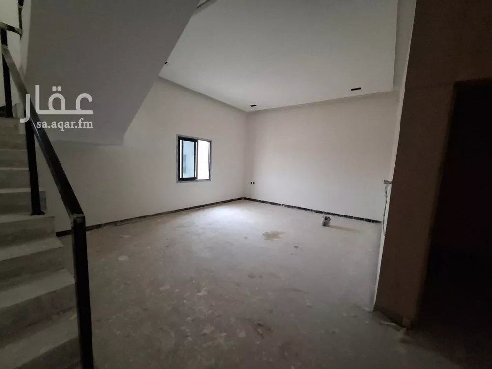 دور للبيع في شارع السلطان قابوس بن سعيد, حي المعيزيلة, مدينة الرياض, منطقة الرياض 1 صورة