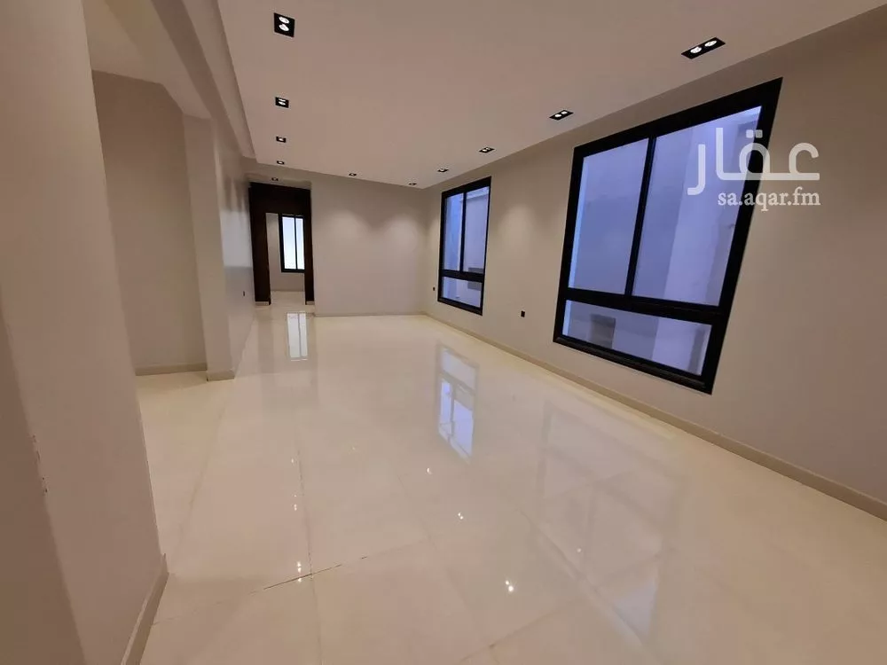 دور للبيع في شارع مطلق بن جفال, حي إشبيلية, مدينة الرياض, منطقة الرياض 1 صورة