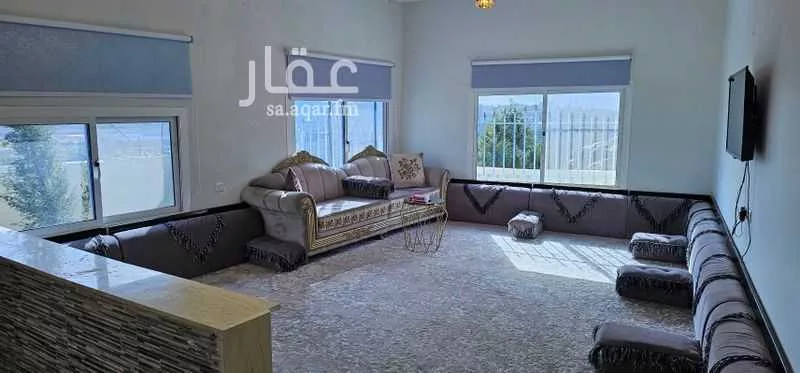 شقة مفروشة للحجز في شارع الفضل بن زياد ، حي ج2 ، قرن ظبي ، بني حسن 1 صورة