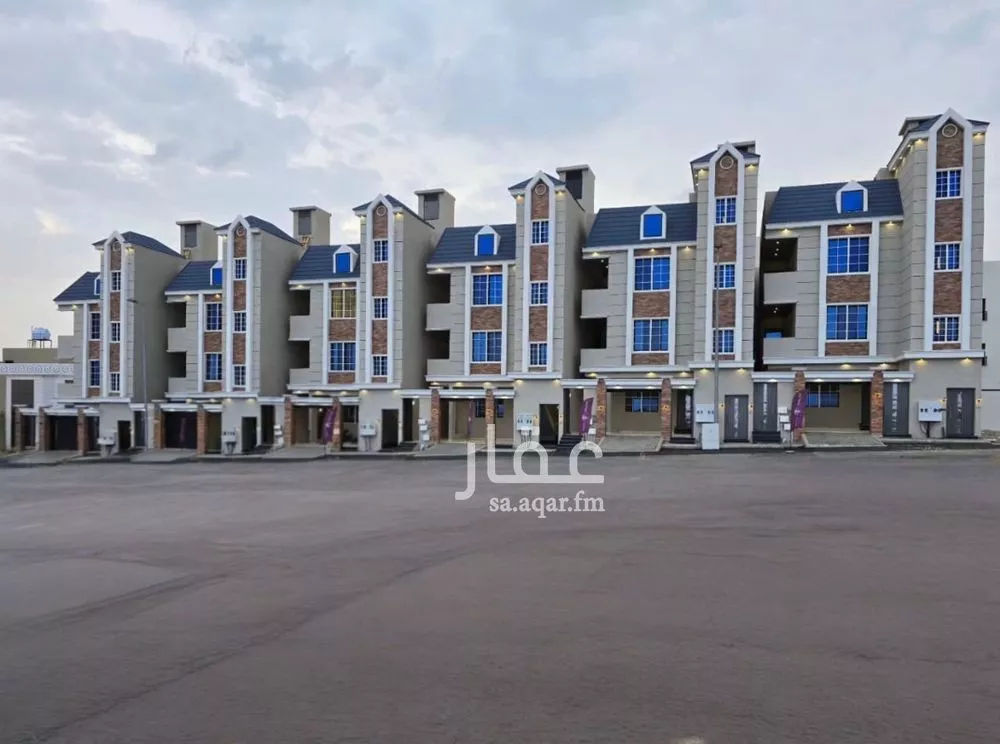 شقة للبيع في شارع طاهر التميمي, حي المعارض, مدينة خميس مشيط, منطقة عسير 1 صورة