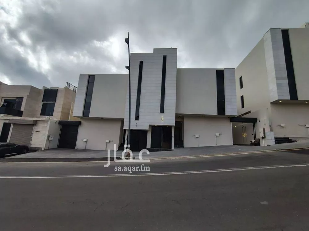 دور للبيع في شارع الصعود, حي المروج, مدينة أبها, منطقة عسير 1 صورة