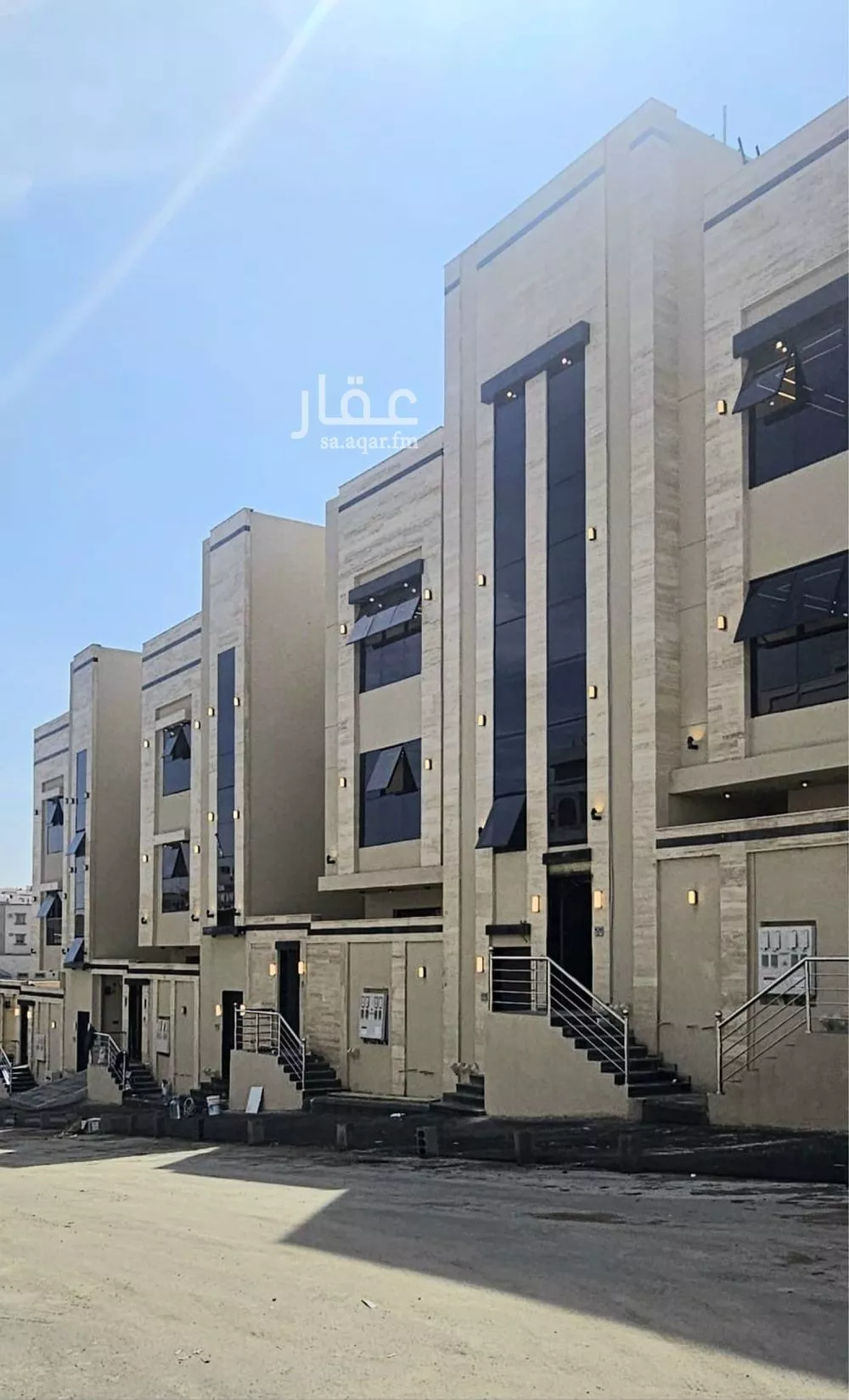 شقة للبيع في شارع صلاح الدين, حي الظرفة, مدينة خميس مشيط, منطقة عسير 1 صورة