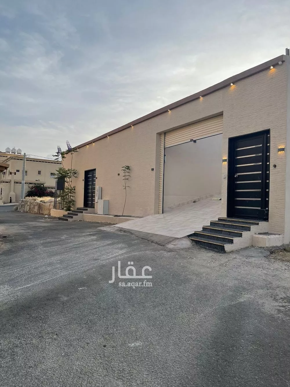 فيلا للبيع في شارع ابي منصور الكوفي, حي جنوب تندحة, مدينة خميس مشيط, منطقة عسير 1 صورة