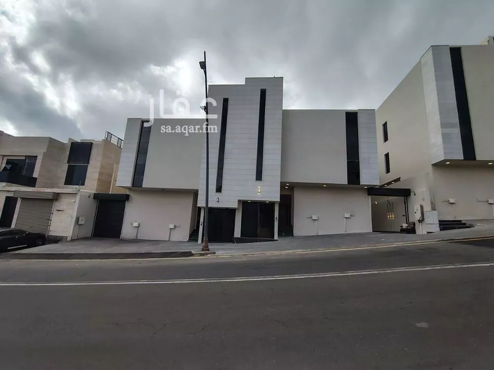 شقة للبيع في شارع شارع مفضل بن خزرج, حي المروج, مدينة أبها, منطقة عسير 1 صورة