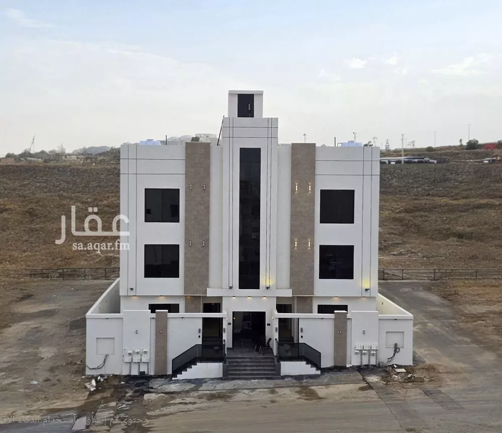 شقة للبيع في شارع النرجس, حي الصفاء, مدينة ابها, منطقة عسير 1 صورة