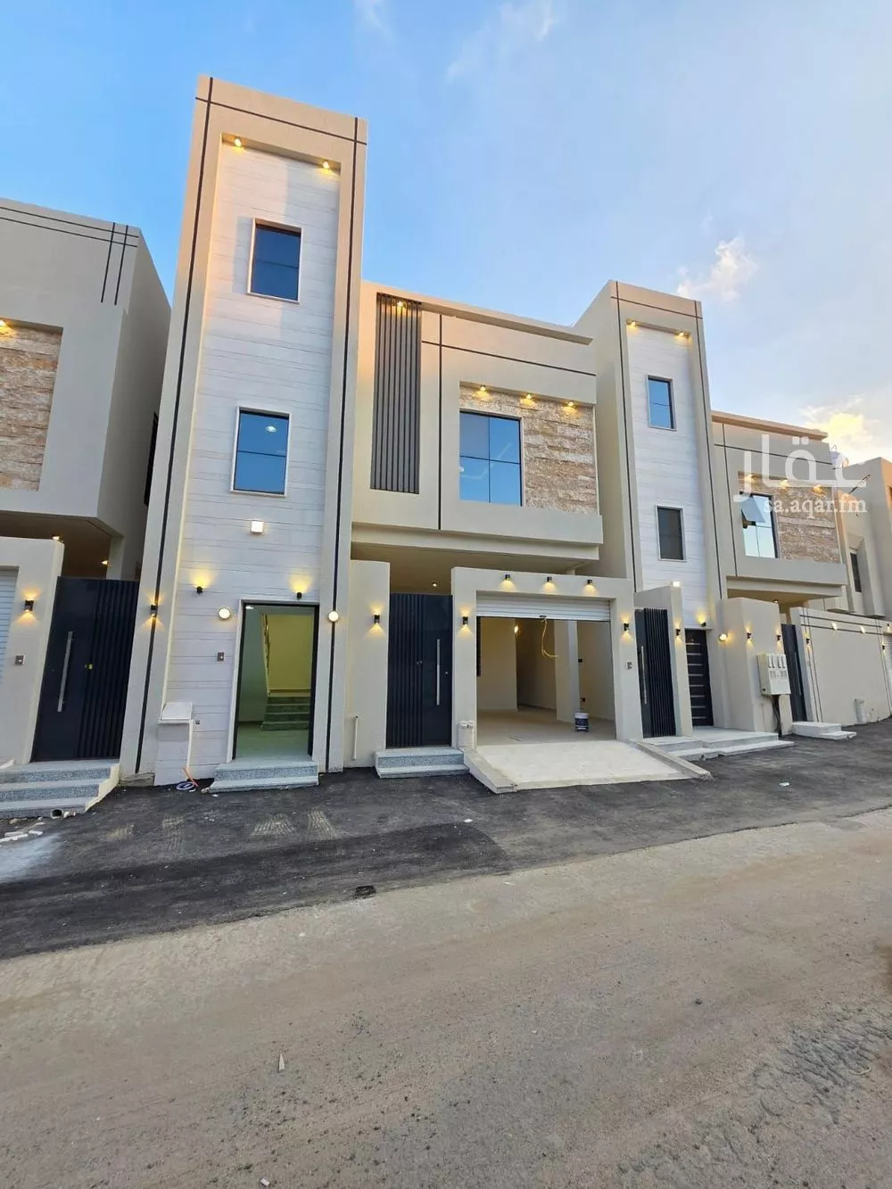 شقة للبيع في شارع المعلاة 112, حي المعلاة, مدينة أحد رفيدة, منطقة عسير 1 صورة