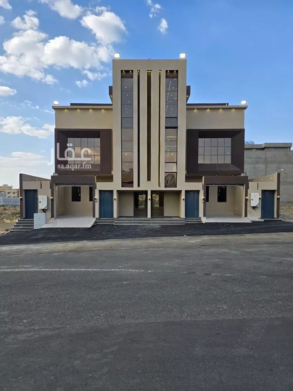 شقة للبيع في شارع مسجد, حي الزهور, مدينة ابها, منطقة عسير 1 صورة