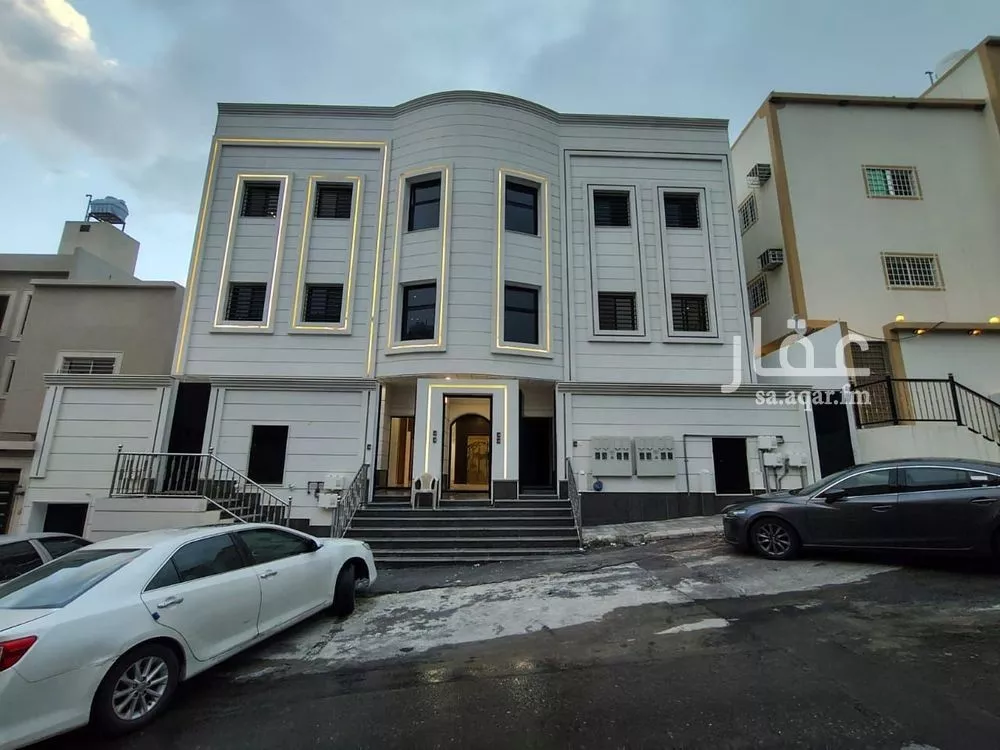 شقة للبيع في شارع شارع مفضل بن خزرج, حي المروج, مدينة أبها, منطقة عسير 1 صورة