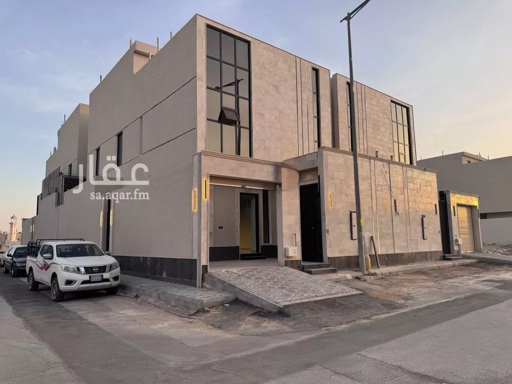 فيلا للبيع في شارع الحليلة, حي طويق, مدينة الرياض, منطقة الرياض 1 صورة
