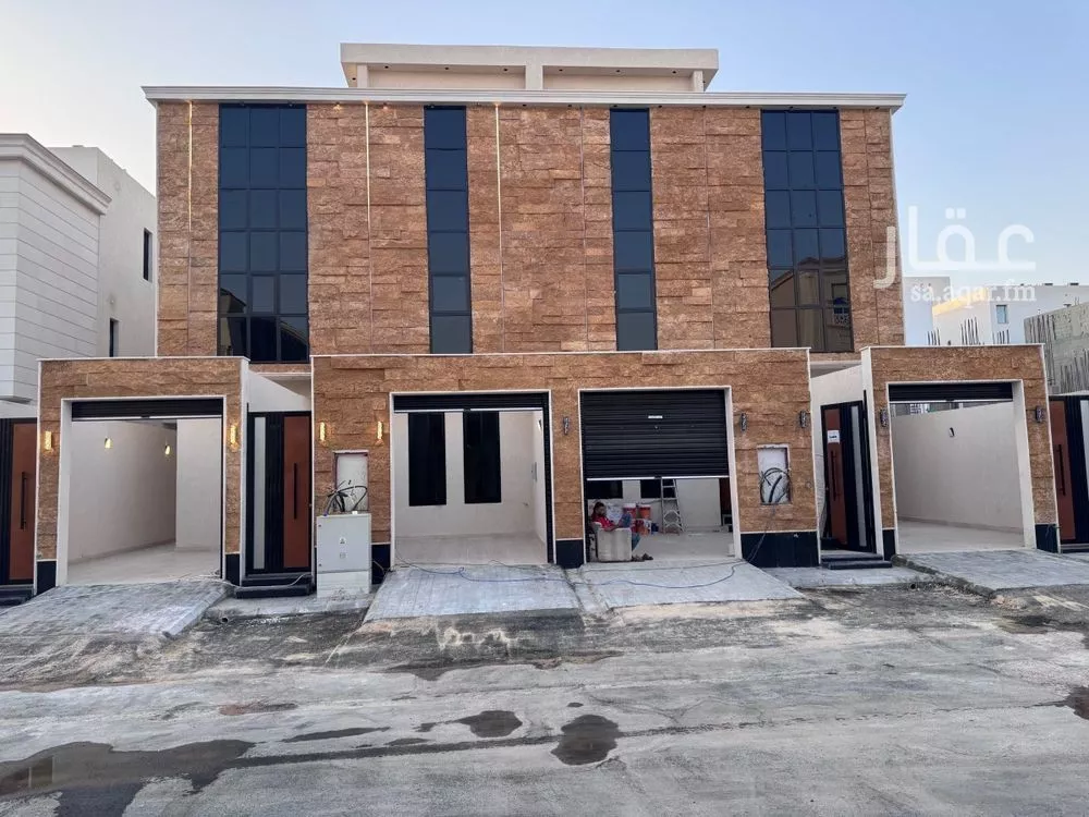 فيلا للبيع في شارع عبدالوهاب التميمي, حي الرمال, مدينة الرياض, منطقة الرياض 1 صورة