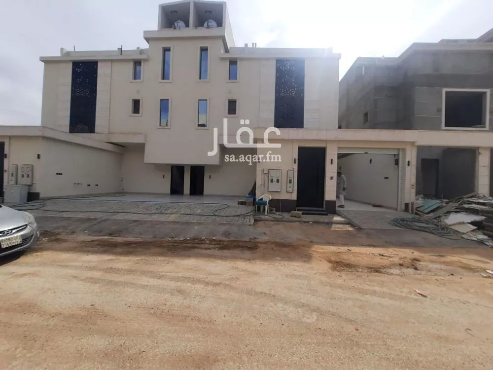 دور للبيع في شارع محمد السلمانى, حي الرمال, مدينة الرياض, منطقة الرياض 1 صورة