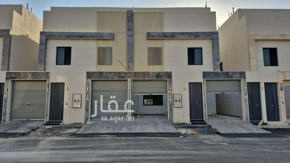 فيلا للبيع في شارع حسين الأبريقي, حي عكاظ, مدينة الرياض, منطقة الرياض 1 صورة