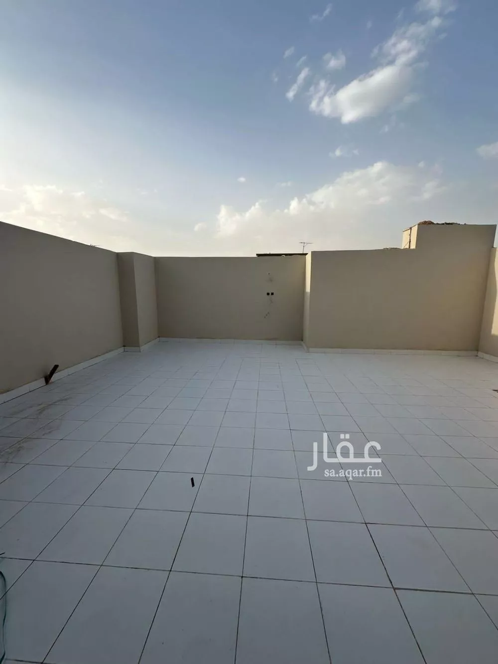 شقة للبيع في شارع عائش بن الصامت بن دريد, حي العوالي, مدينة الرياض, منطقة الرياض 1 صورة