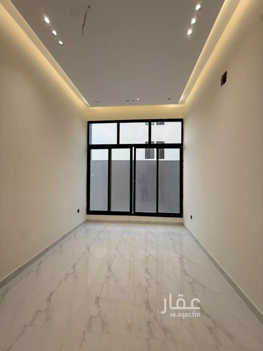 شقة للبيع في شارع الإمام مالك, حي بدر, مدينة الرياض, منطقة الرياض 1 صورة