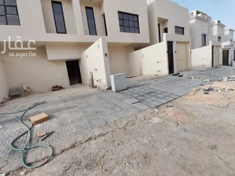 دور للبيع في شارع أبي حاجب سالم, حي طويق, مدينة الرياض, منطقة الرياض 1 صورة